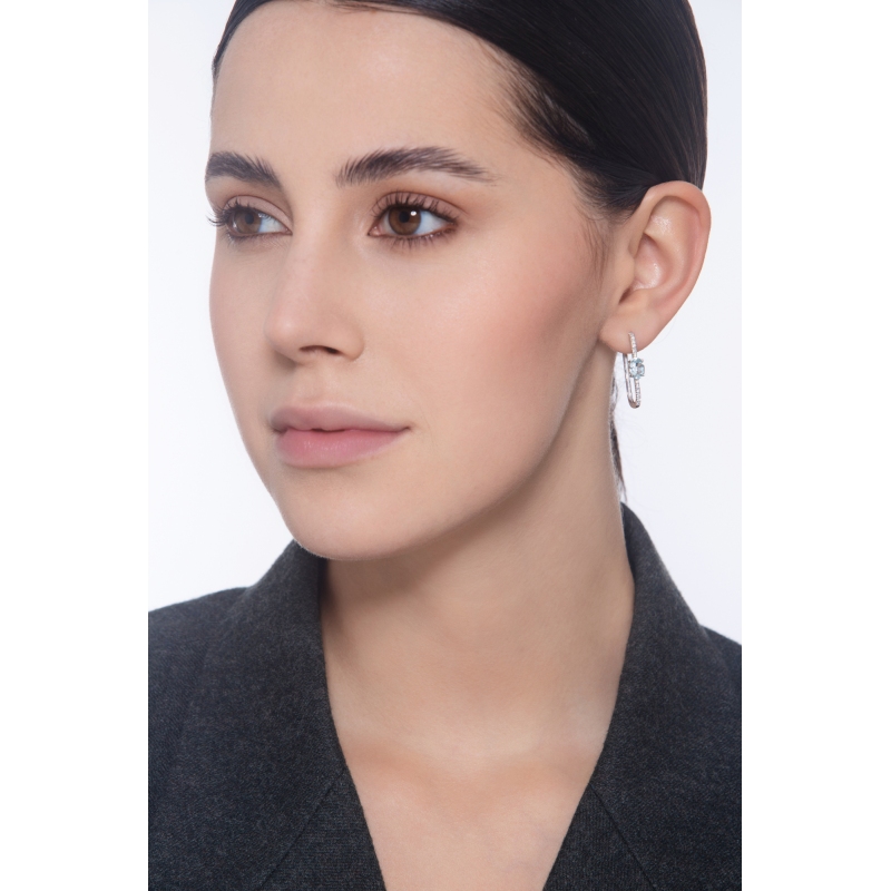 Ovale Ohrringe mit Aquamarin und Diamanten aus 750er Weißgold