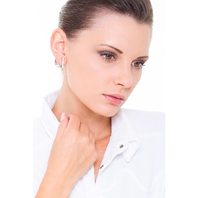 Ovale Creolen aus Weißgold mit Diamanten