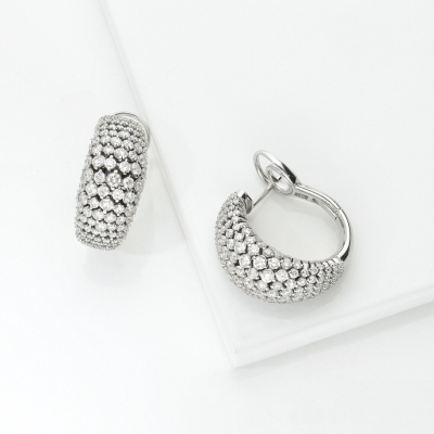 Weißgold Designer Creolen mit Diamanten