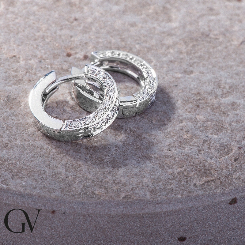 18K Weißgold Creolen mit Diamanten