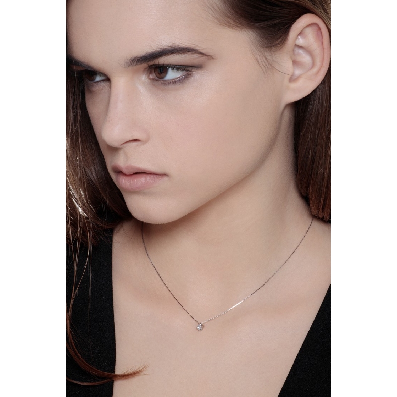 Rhodinierte 18K Weißgold-Halskette mit Solitär-Diamanten