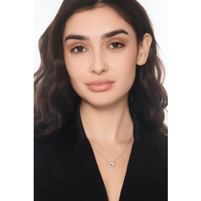 Damenkette Weißgold mit Pavé Anhänger Diamanten Saphir blau