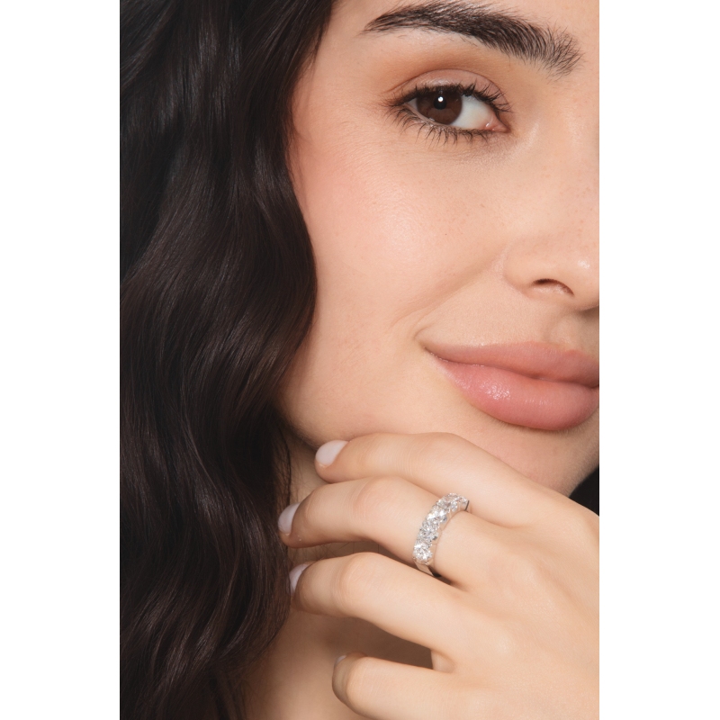 Weißgold 750 Ring mit fünf Diamanten 2 Karat