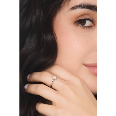 Halbkaräter Verlobungsring in Weißgold 0,50 Karat Diamant