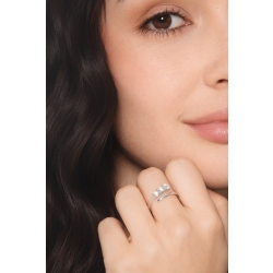 Weißgold TOI&MOI Ring mit drei Diamanten 2