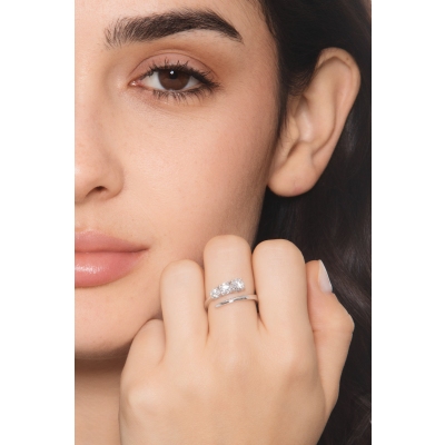 TOI&MOI Damenring mit drei Diamanten