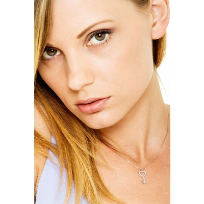 Weißgold Kette mit Schlüssel-Anhänger aus Diamanten