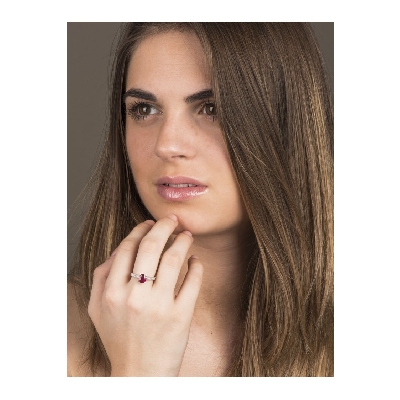 Rubin Solitär Ring Weißgold 750