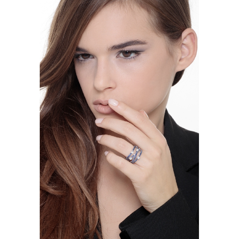 18K Weißgold Bandring mit blauen Saphiren und Diamanten