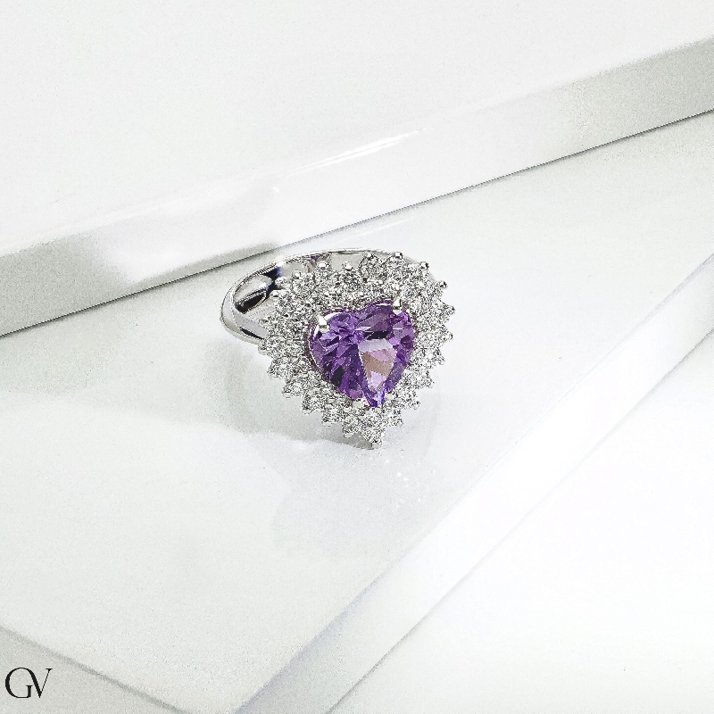 Amethyst Ring Weißgold 750 mit Diamanten 