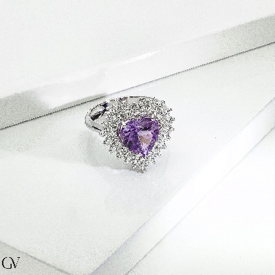 Amethyst Ring Weißgold 750 mit Diamanten 