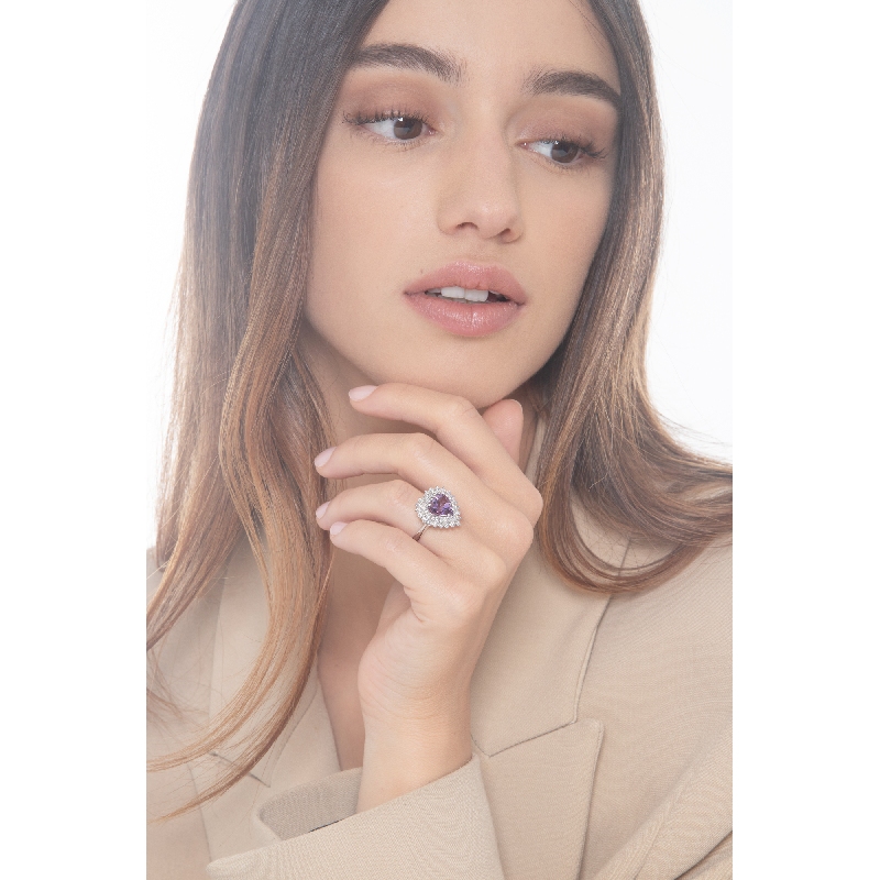 Amethyst Ring Weißgold 750 mit Diamanten 