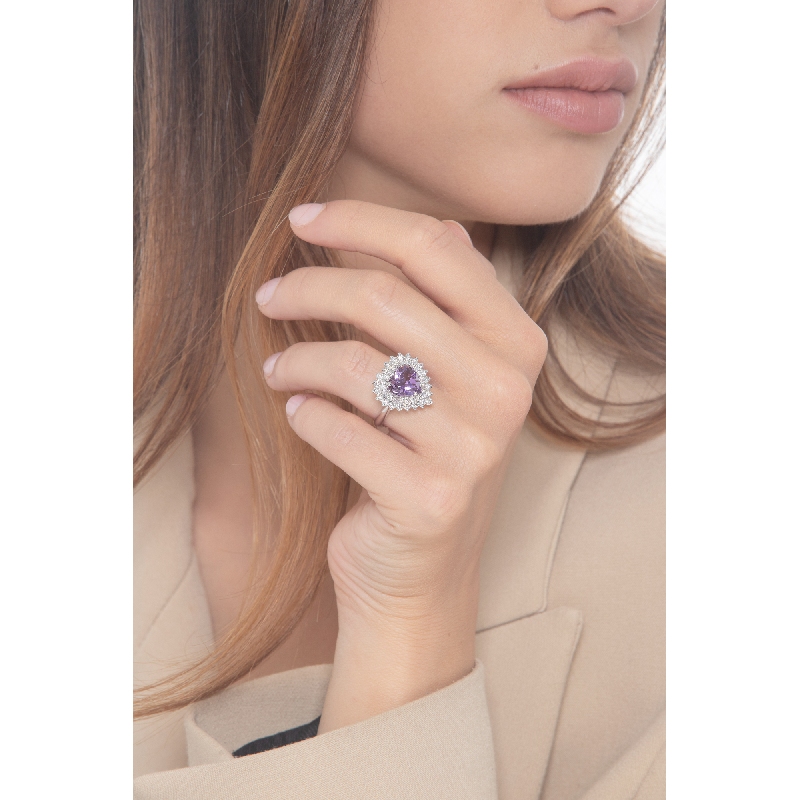 Amethyst Ring Weißgold 750 mit Diamanten 