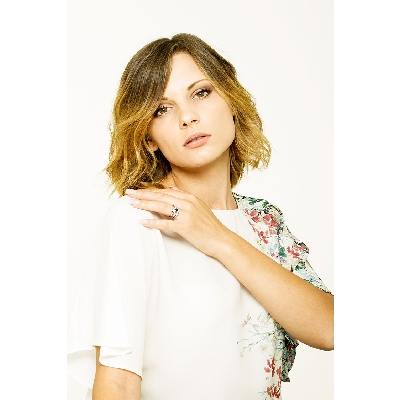 750er Weißgold Ring mit Saphir und Diamanten