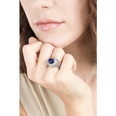 Herzring mit blauem Saphir und Diamanten Weißgold 750