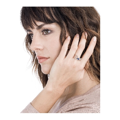 Saphir Ring Weißgold mit Diamanten