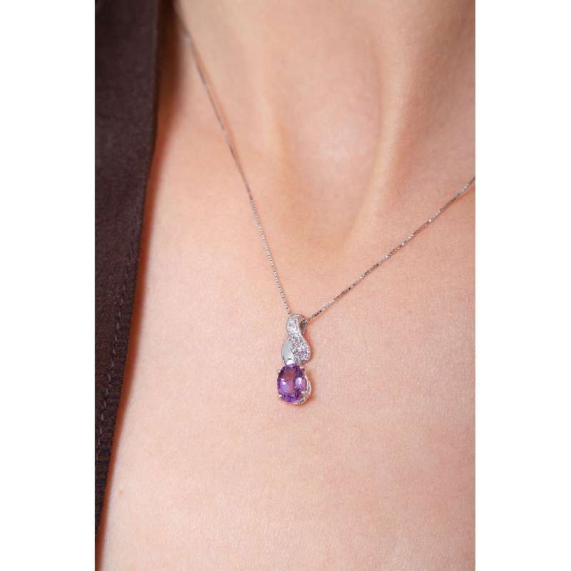Weißgold Kette mit Amethyst Anhänger und Diamanten