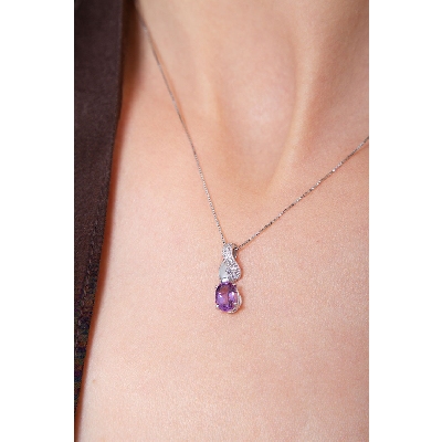 Weißgold Kette mit Amethyst Anhänger und Diamanten