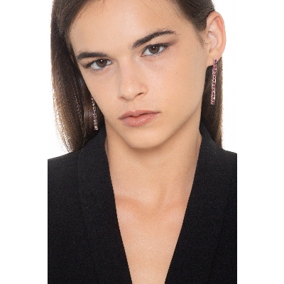 Weißgold Ohrringe mit roten Rubinen