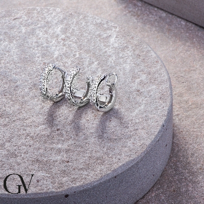 Weißgold 18k spiralförmiger einzelner Ohrring mit Diamanten, linkes Ohr