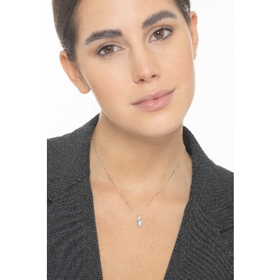 Weißgold-Halskette mit Diamant- und Aquamarin-Anhänger