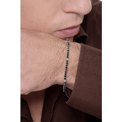 Weißgold 750 Tennisarmband mit schwarzen und weißen Diamanten