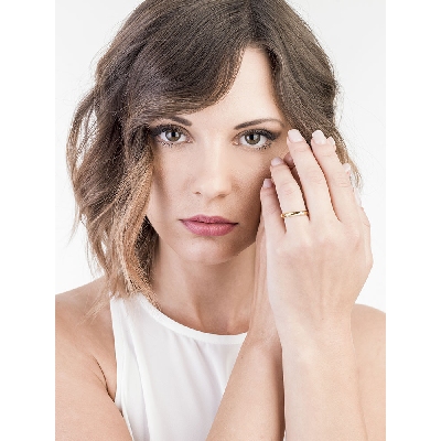 Gelbold 750 Ehering mit Diamanten