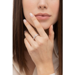 Memoire Ring Weißgold mit Diamanten in einer Kanalfassung 2