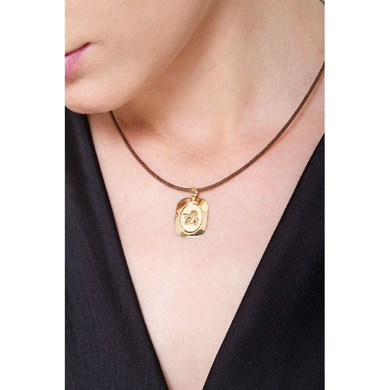 Rechteckige Medaille mit Engel Gelbgold