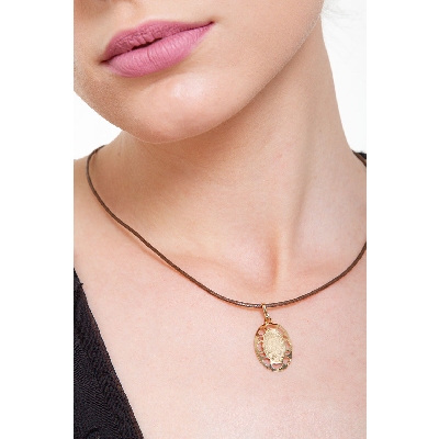 Ovale Medaille Gelbgold Madonna mit Kind