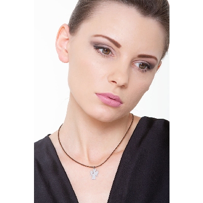 Engel Anhänger aus Weißgold 18k mit Herz