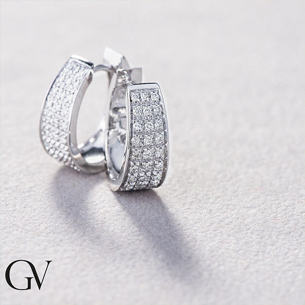 Wei&szlig;gold-Creolen mit Diamanten